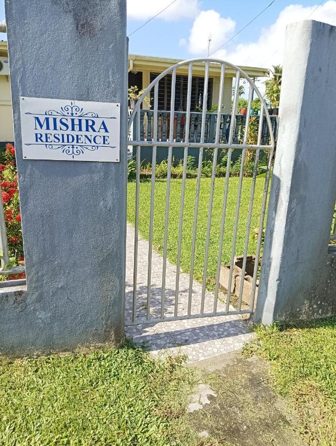 Mishra Residence Сува Екстериор снимка